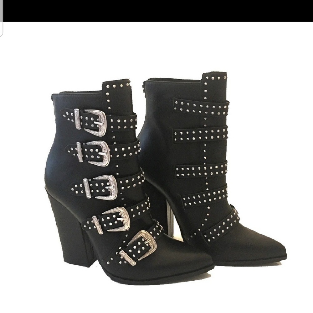 Steve Madden Comet booties studded boots
